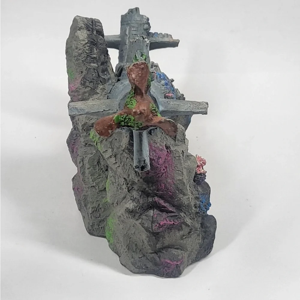 Sunken submarine Shipwreck Aquarium Decor Statue 12” long